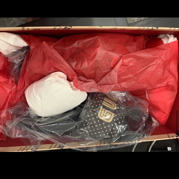 Gucci Slides - Picture 3 of 3